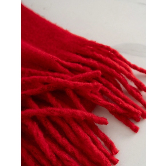 Red Wide Shawl Scarf With Tassels Fuzzy Knit - Picture 6 of 6